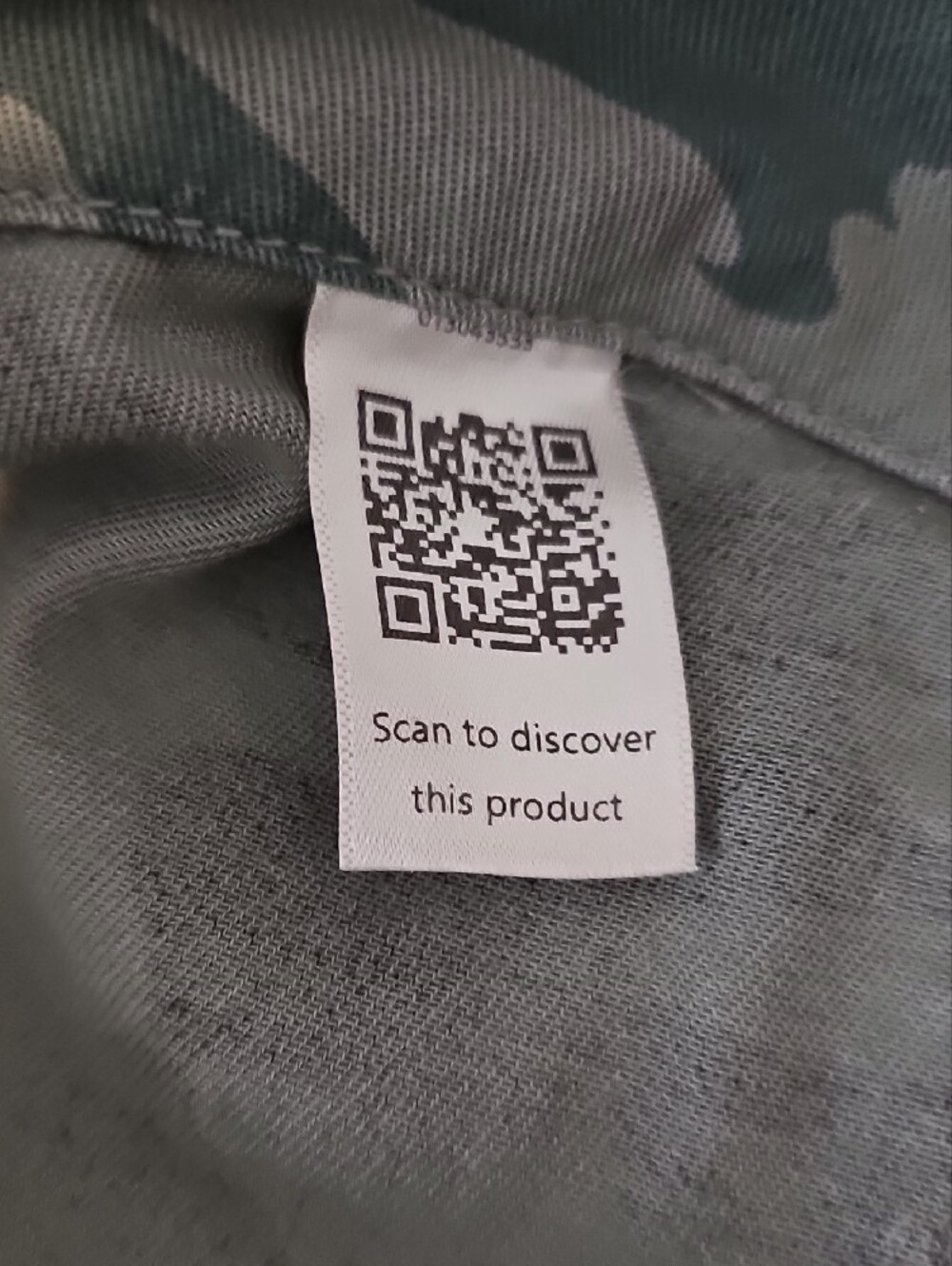 Women's Camouflage Cargo Pants - Green Camo - Picture 11 of 13